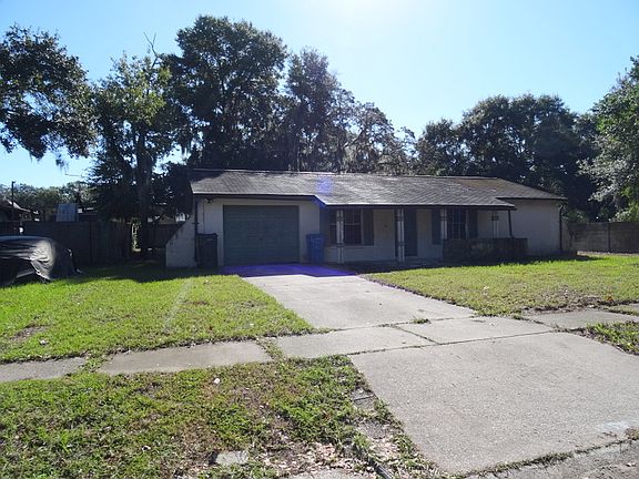 3rd image of 1301 Willow Valley Dr