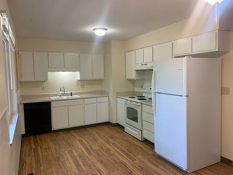 320 Del Clair Rd — Photo 7