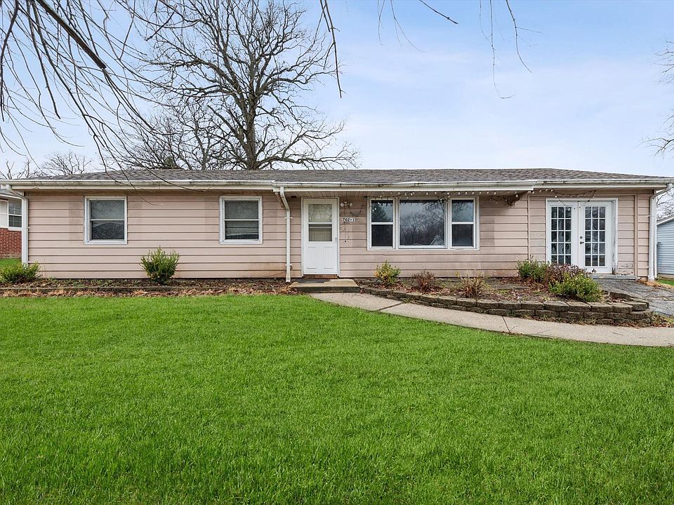 1st image of 702-1 Fox River Rd