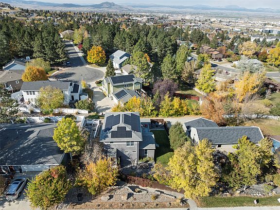 4th image of 2620 Gold Rush Ave