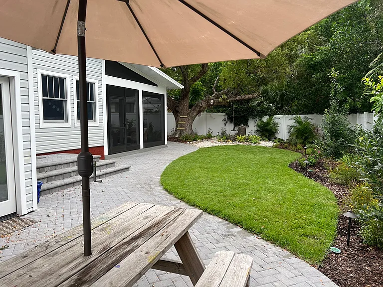 553 Scotland St — Photo 25