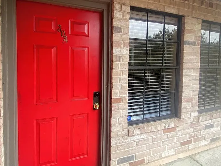 2216 San Gabriel St #304 — Photo 3
