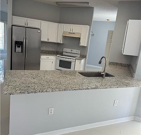 3rd image of 808 Massy Ct