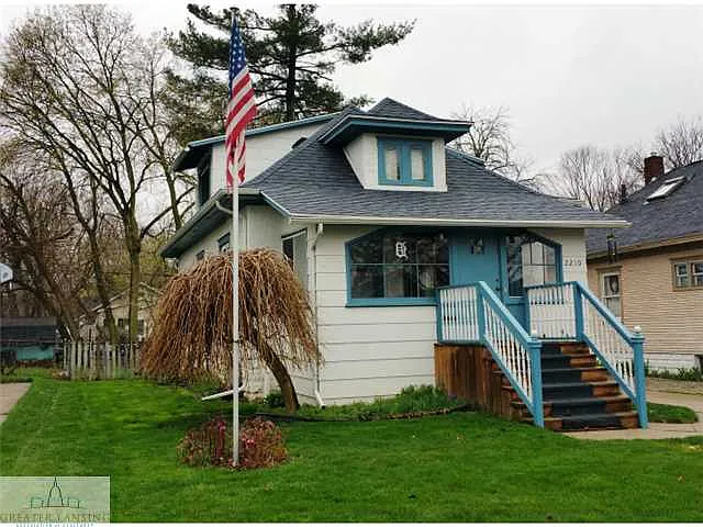 2210 Beal Ave photo 1