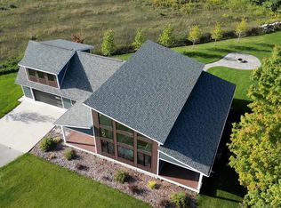 4683 E Water View Dr, Lake Leelanau, MI