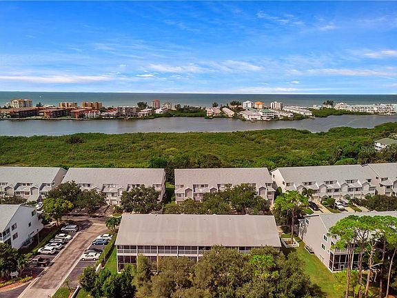 2nd image of 9549 Tara Cay Ct