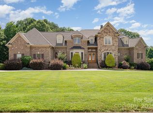 1270 Teeter Farms Dr, Mooresville, NC 28115