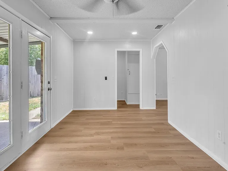 200 Linden St — Photo 9