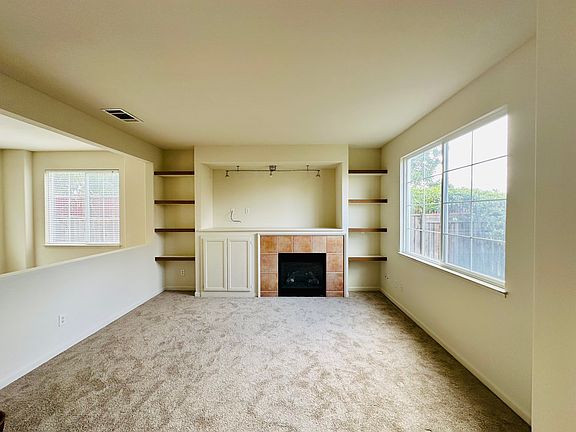 3rd image of 2208 Esperanca Ave