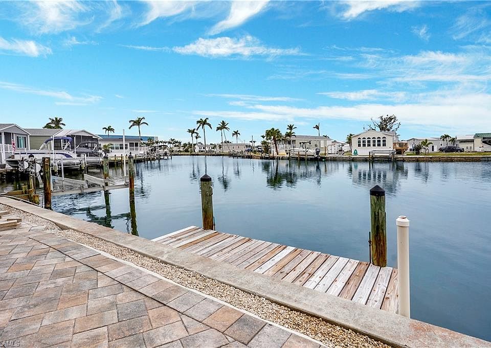 1st image of 83 Blackbeard WAY