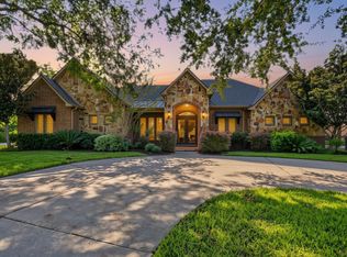 5411 Woodbury St, Weston Lakes, TX 77441