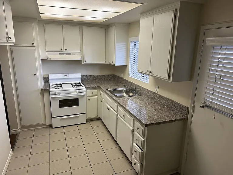 1600 E La Habra Blvd #1614 — Photo 17