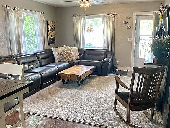 4th image of 5014 N Longview Pl