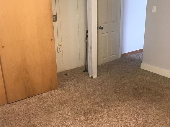 3rd image of 2377 Wyoming Ave