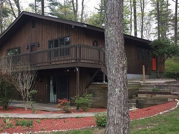 2nd image of 19 Louise Luther Dr
