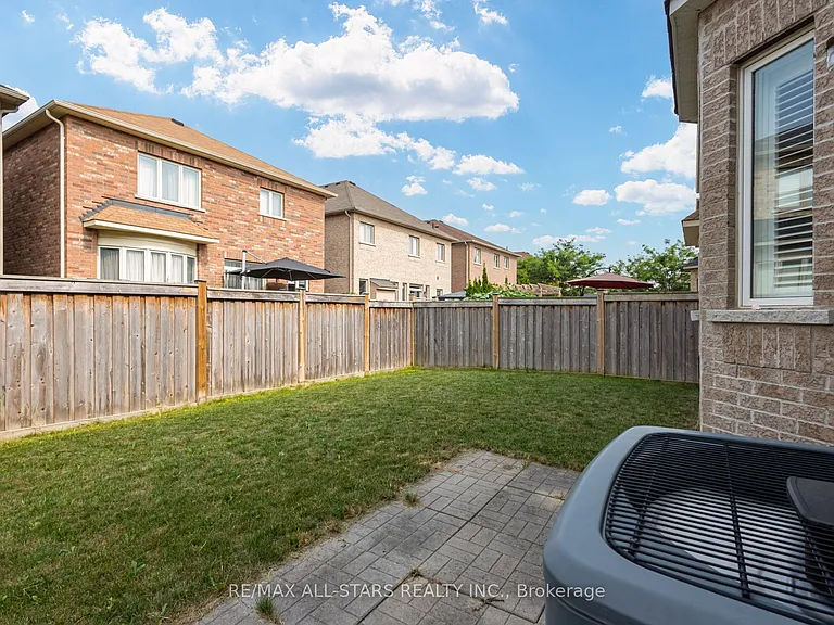 102 Creekland Ave — Photo 45