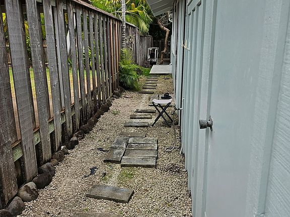 4th image of 50 Lorange Pl #2