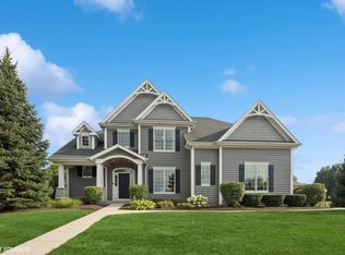 814 Sunflower Dr, Geneva, IL 60134