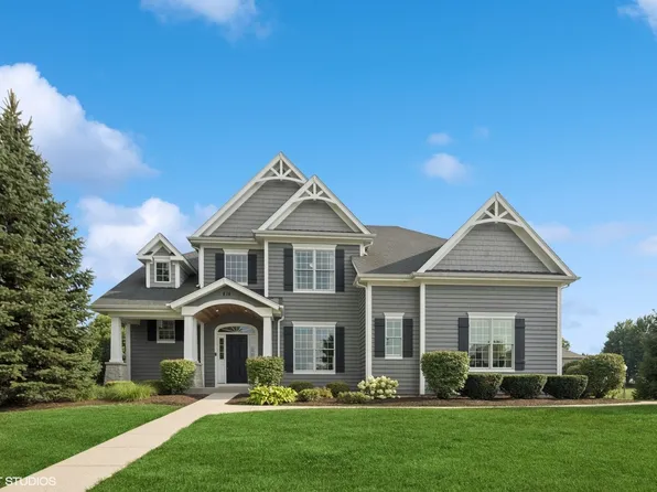 814 Sunflower Dr, Geneva, IL 60134