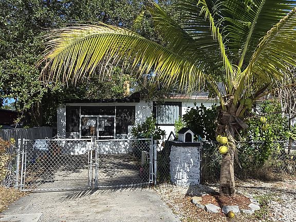 3rd image of 1341 Sharar Ave