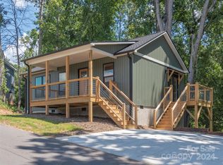 110 Craven Rd, Waynesville, NC 28786