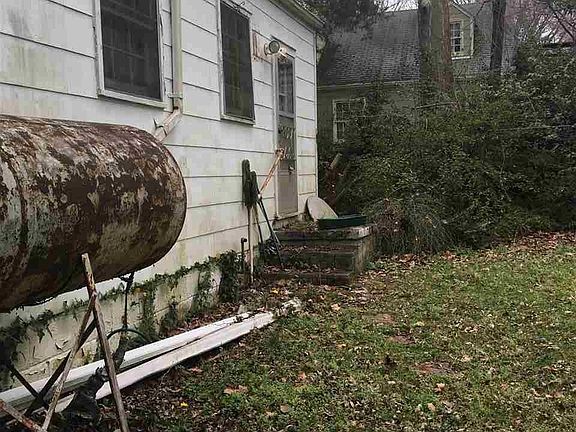 5th image of 731 New Rd
