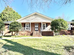 6206 Buckhorn Rd, Greensboro, NC 27410