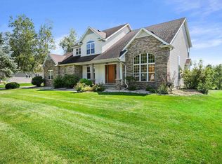 1817 Waterbend Dr, Verona, WI 53593