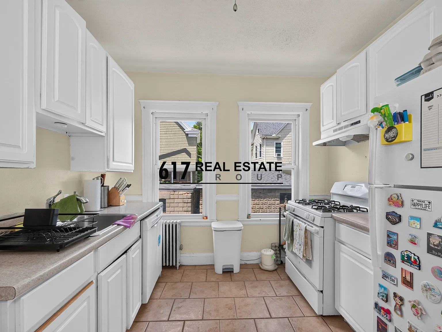3 bed, 1.0 bath, 1300 sqft, $2,900 — Photo 4