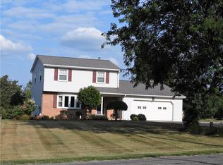 529 Walnut St, Leetonia, OH 44431