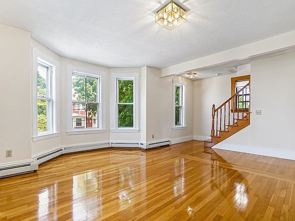 5th image of 57 Lawrence St