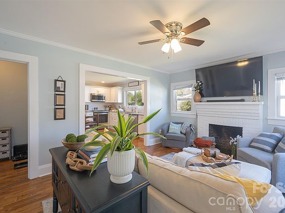 5th image of 206 Bates Ave