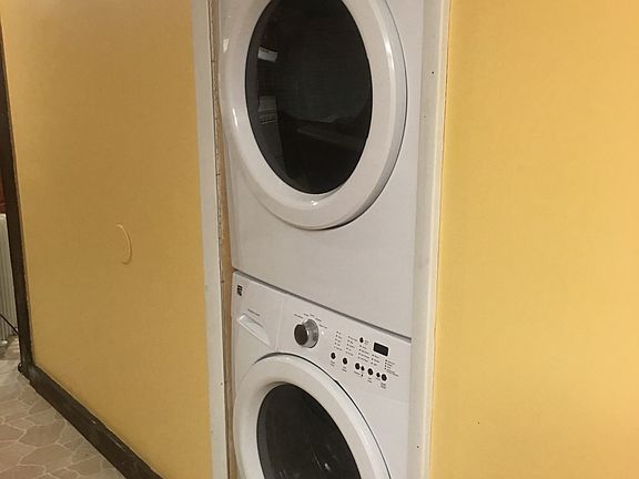 3rd image of 541 Poplar St #300