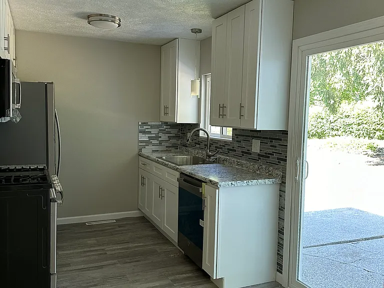 1109 Ranchland Dr — Photo 17