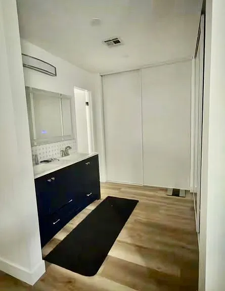 2509 E Canterbury Trl — Photo 11