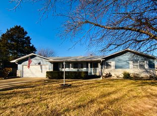 2049 S Brighton Drive, Springfield, MO 65804