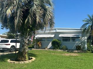 20 Concord Ln #1, Palm Harbor, FL 34684