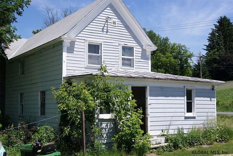 3rd image of 2549 W FULTON Road