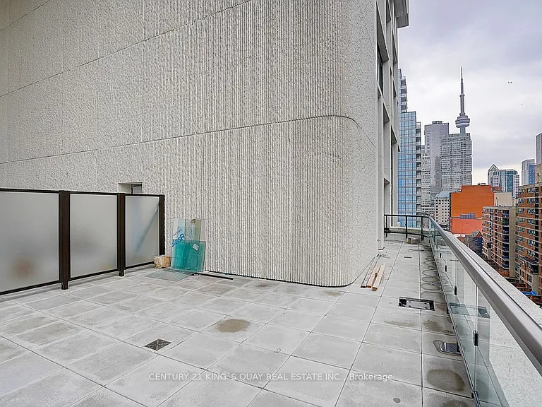 121 Saint Patrick St #722 — Photo 39