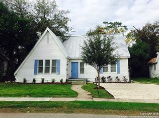 1913 Santa Anna, San Antonio, TX 78201