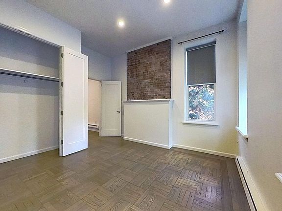 4th image of 834 Hudson St APT 1A