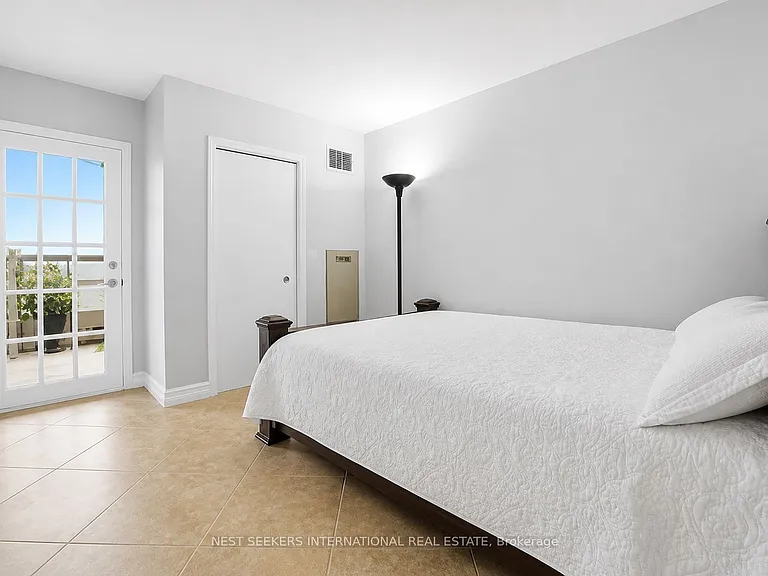 310 Mill St S #811 — Photo 13