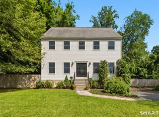 145 Weed St, New Canaan, CT 06840