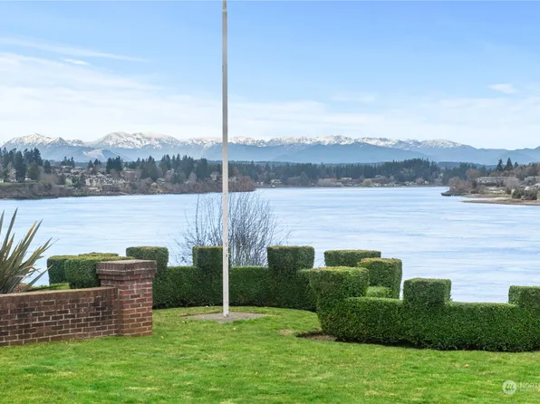 1106 18th Street, Bremerton, WA 98337