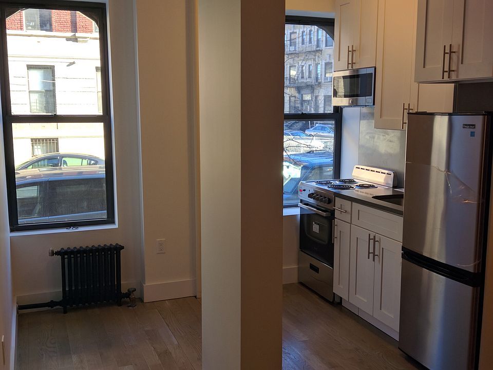 1st image of 2025 Regent Pl #A9a