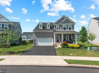 2042 Morgan Creek Dr, Quakertown, PA 18951