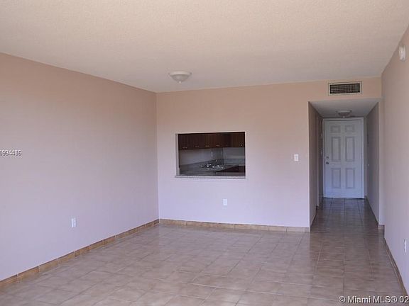 4th image of 10000 NW 80th Ct APT 2433
