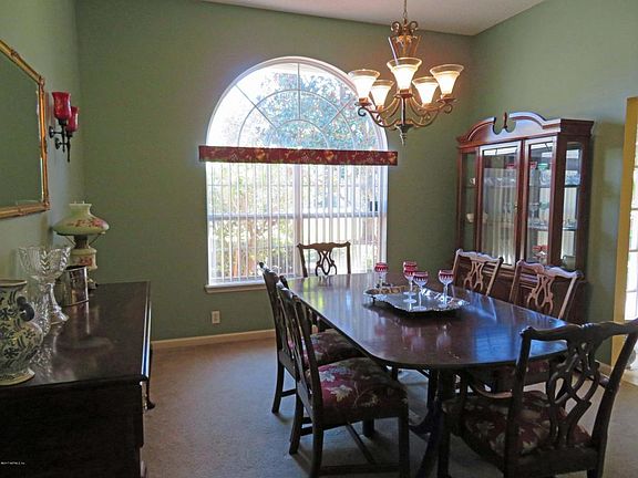 5th image of 552 Grand Parke Dr
