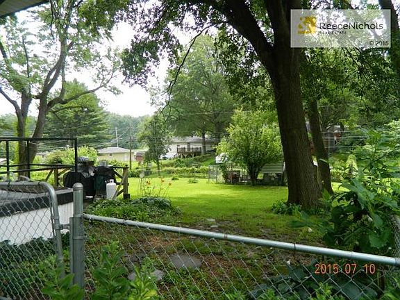 4th image of 7207 Waverly Ave