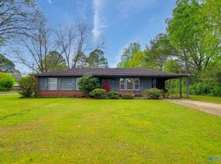 701 Eleanor Dr SW, Decatur, AL 35601